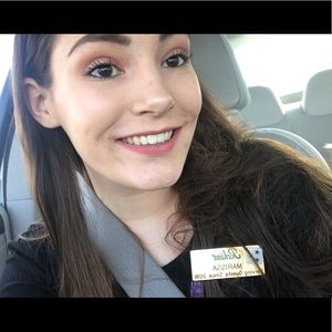 Meet your Posher, Marissa